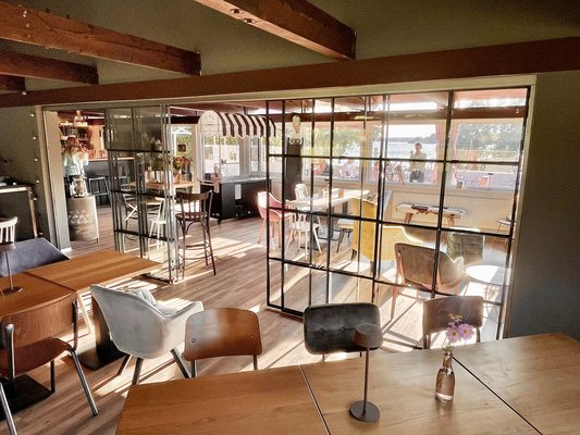 Flohrs.Restaurant.jpg